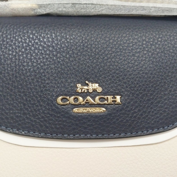 WOMEN'S COACH CROSSBODY BELT BAG - Picture 2 of 5